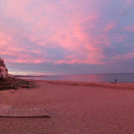 Sunset Room At Front Beach - Habitacion En La Playa Piso Privado Табернес-де-Вальдигна Экстерьер фото