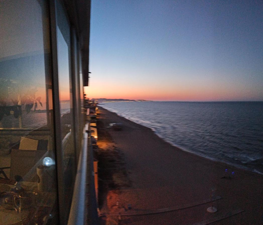 Sunset Room At Front Beach - Habitacion En La Playa Piso Privado Табернес-де-Вальдигна Экстерьер фото